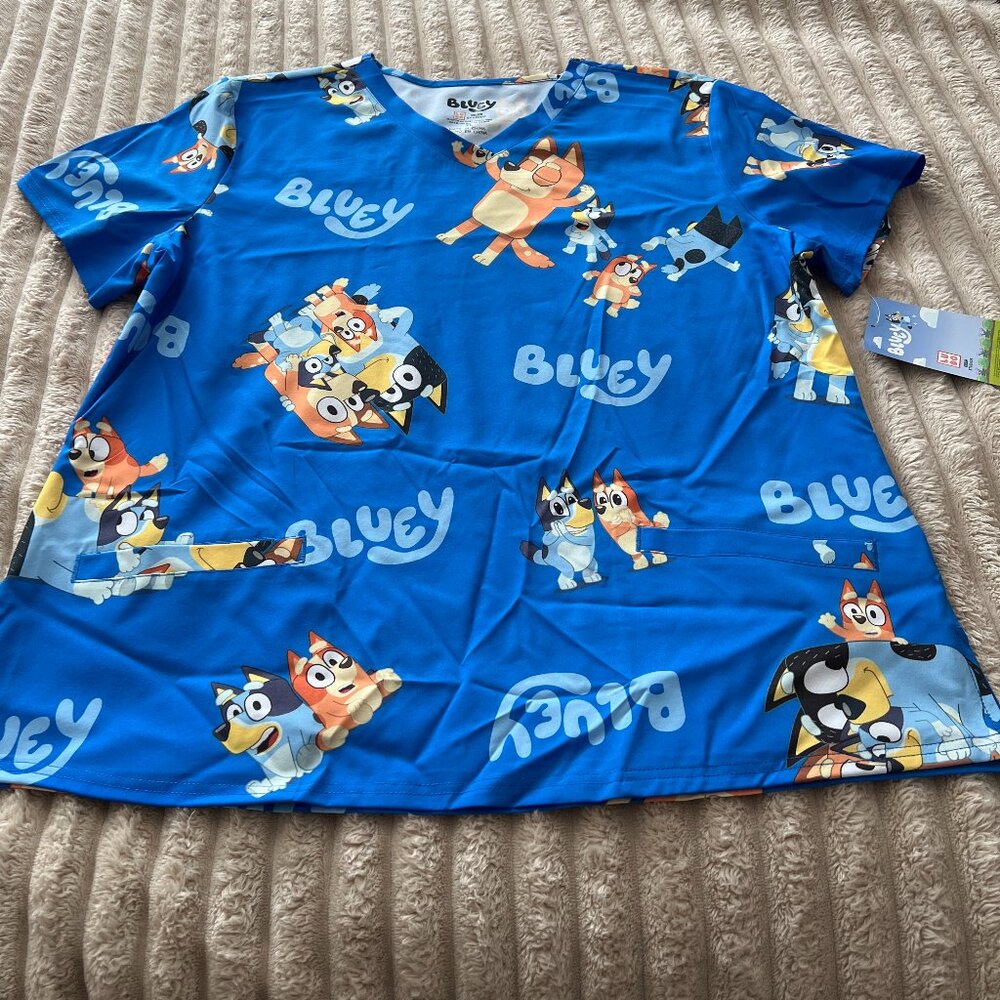 WOMEN'S BLUEY MEDICAL SCRUB TOP-EXTRA LARGE-NWT!